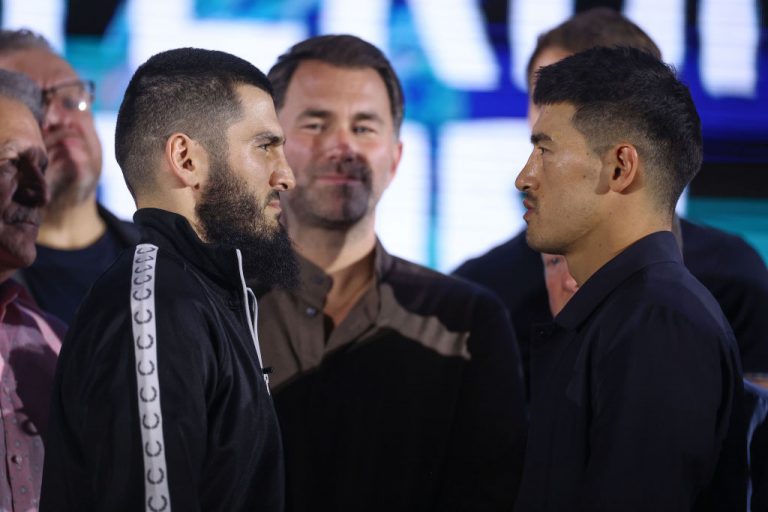 Artur Beterbiev vs Dmitrii Bivol predictions & tips with 19/1 acca